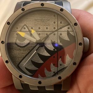 Invicta DNA Bomber
